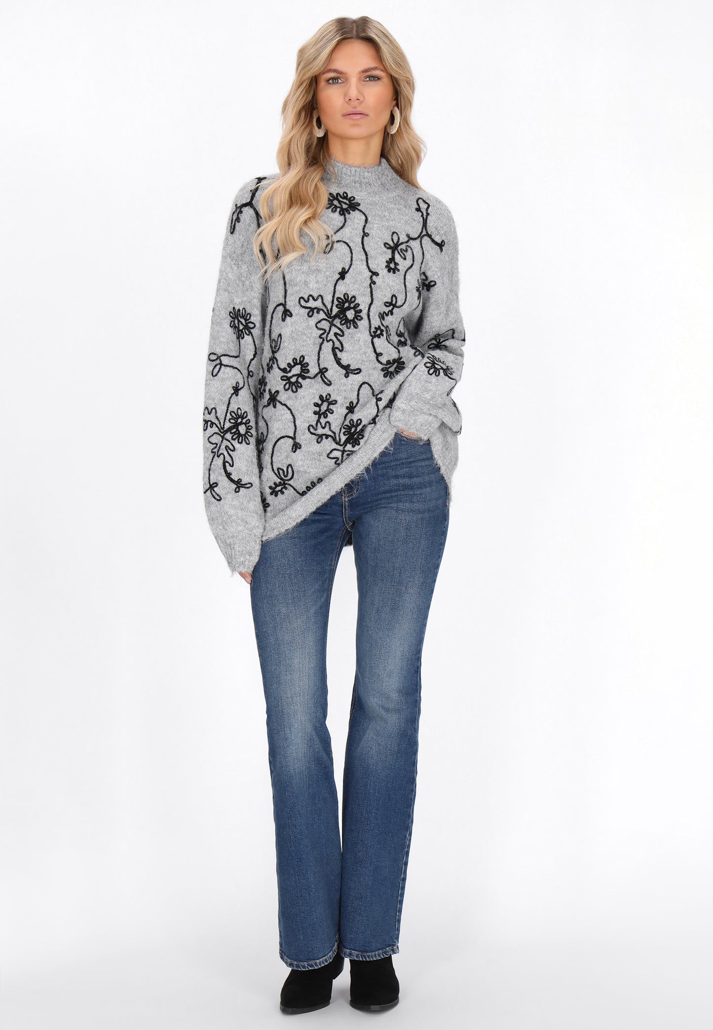 Alzou Women's Sweater