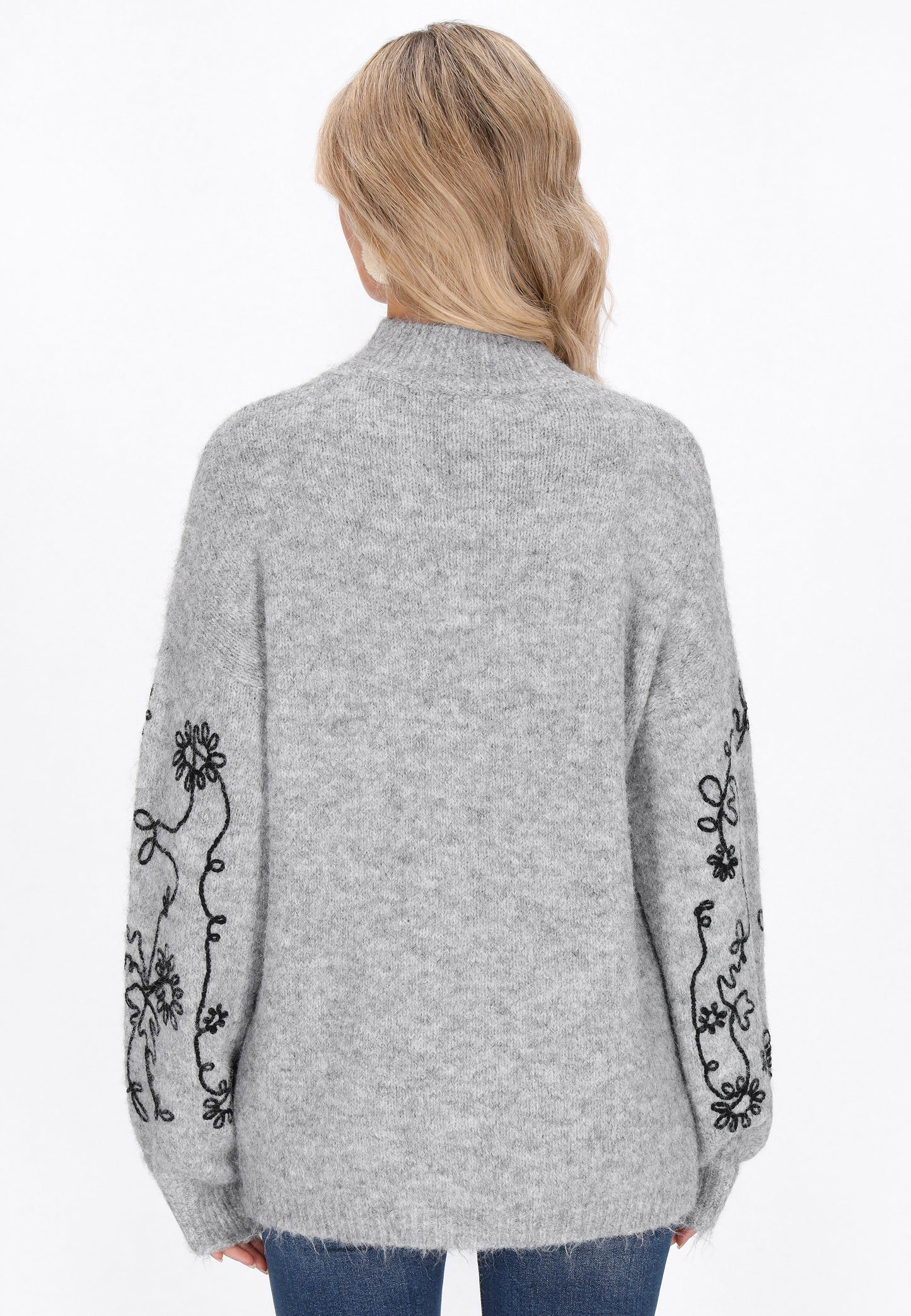 Alzou Women's Sweater