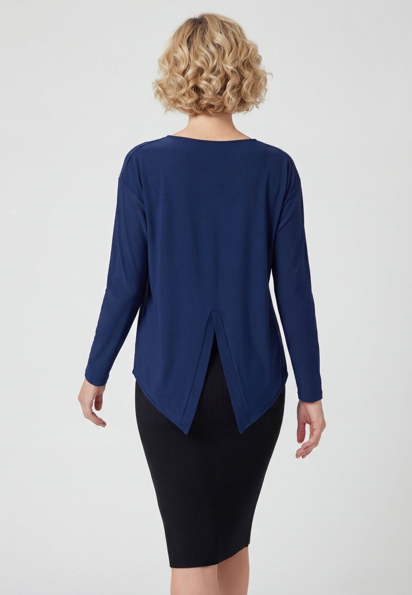 Lynnea Women's Long Sleeve Blouse