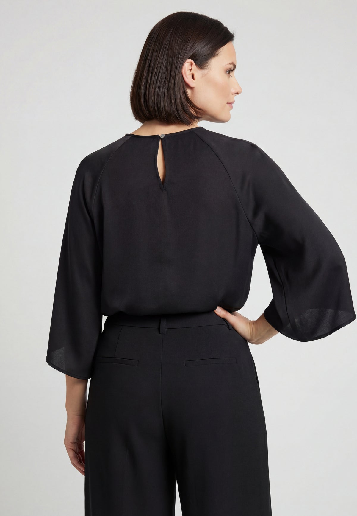 Lynnea Women's Blouse