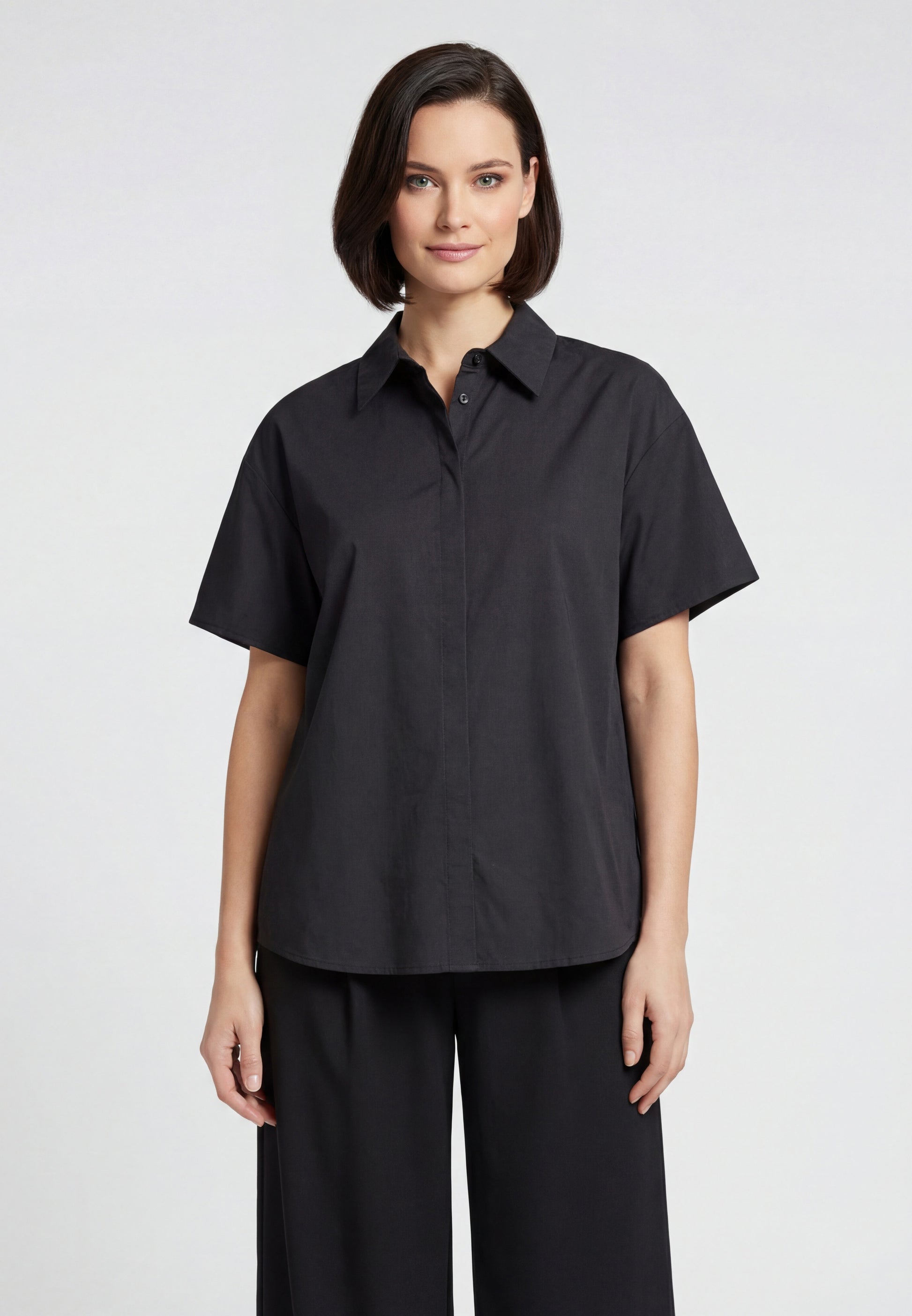 Lynnea Women's Shirt