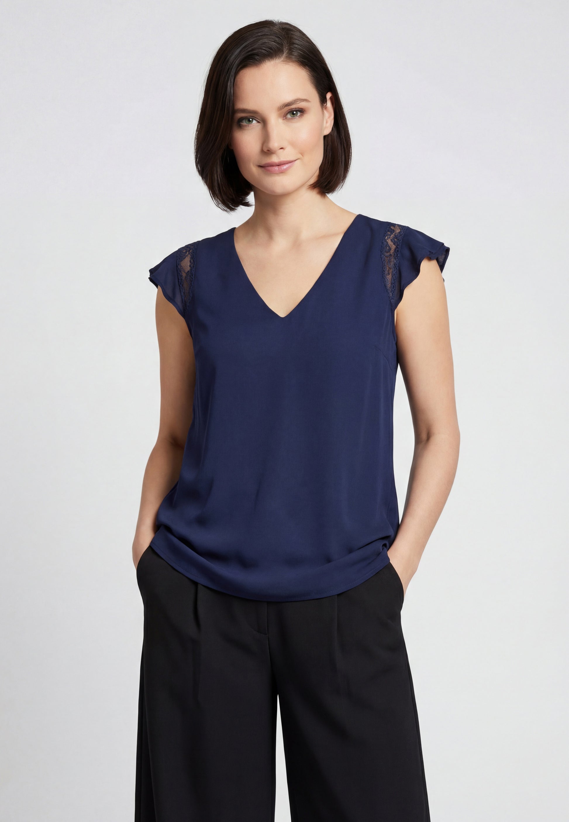 Lynnea Women's Top