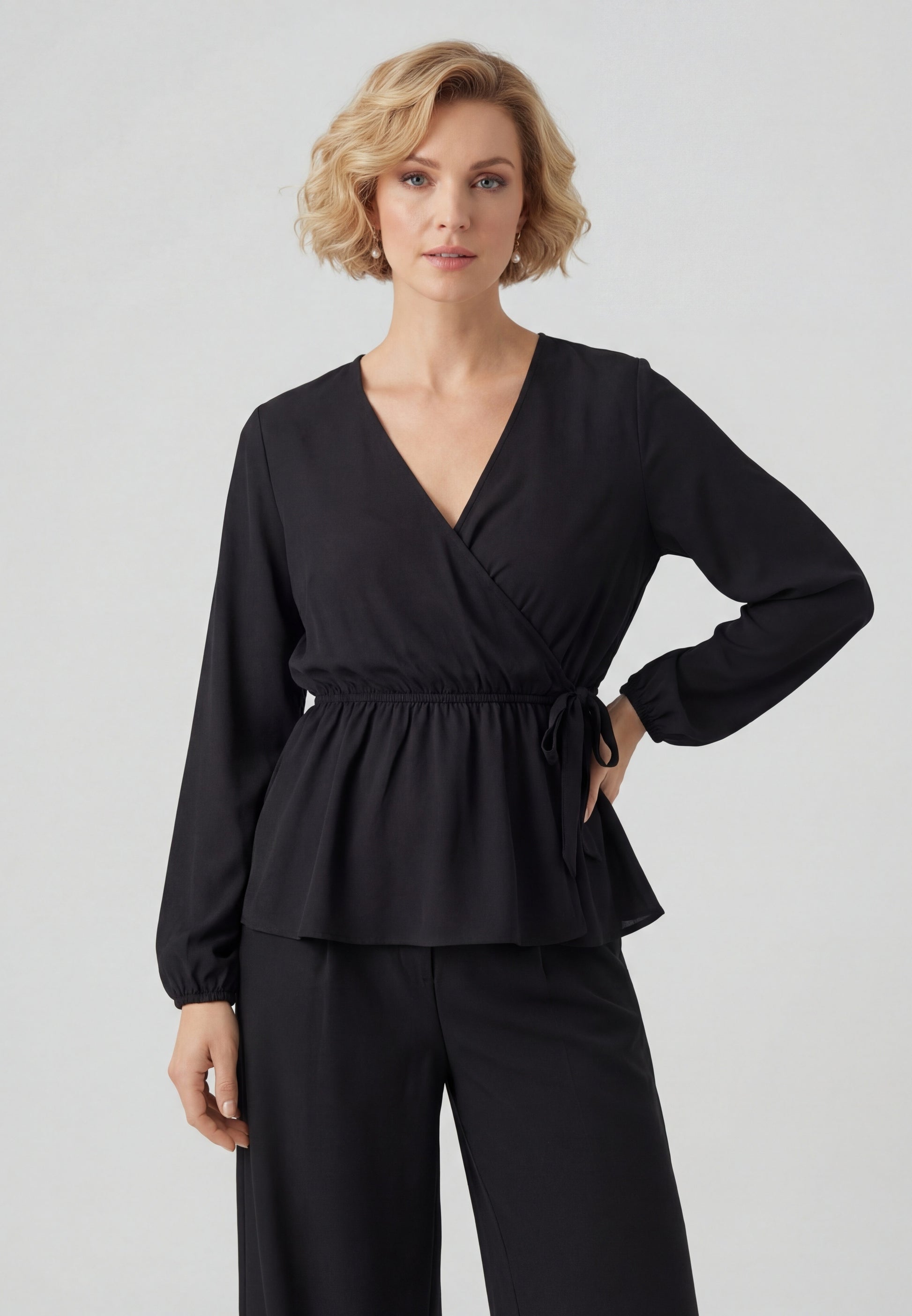 Lynnea Women's Blouse
