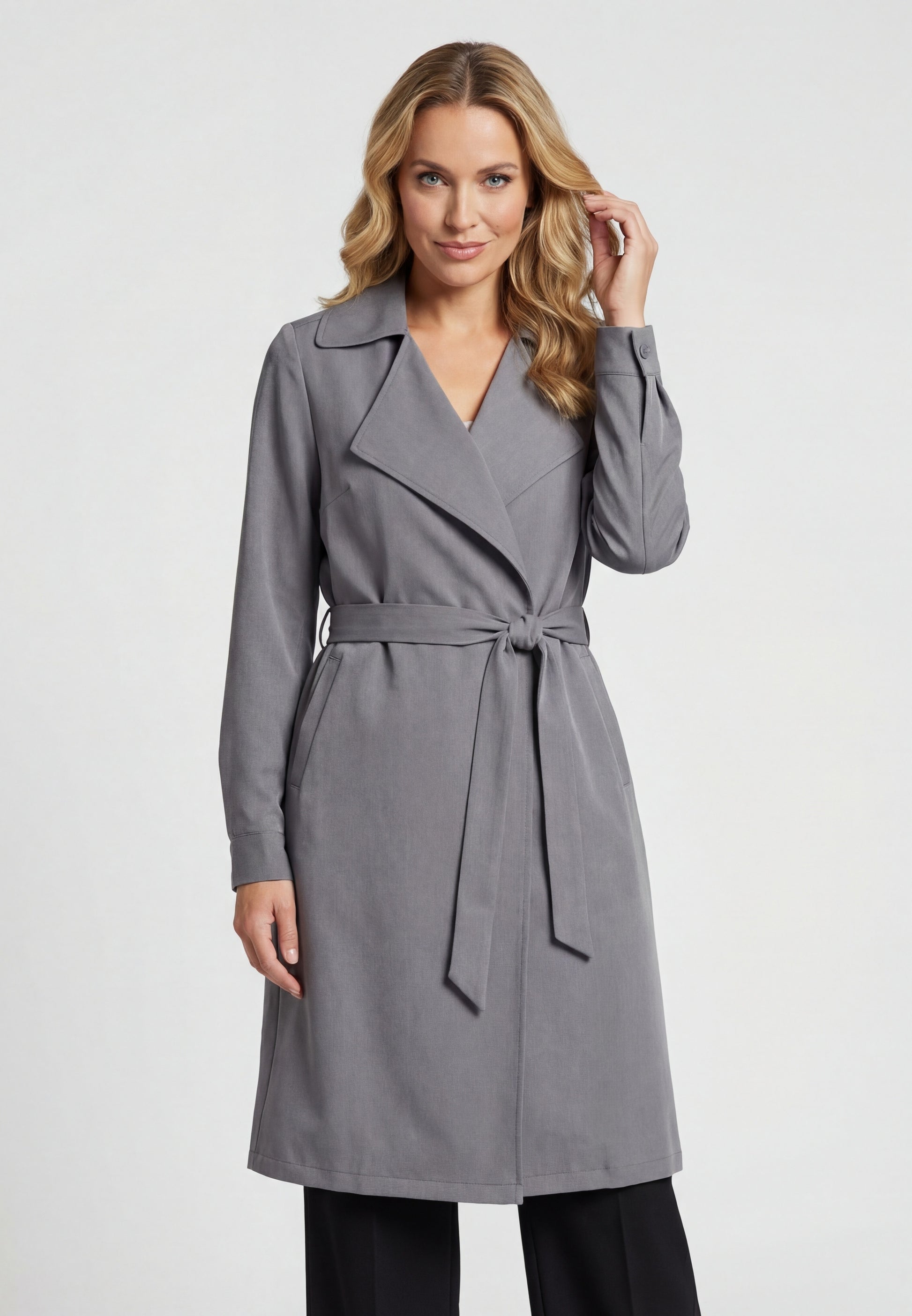 Lynnea Women's Light Coat