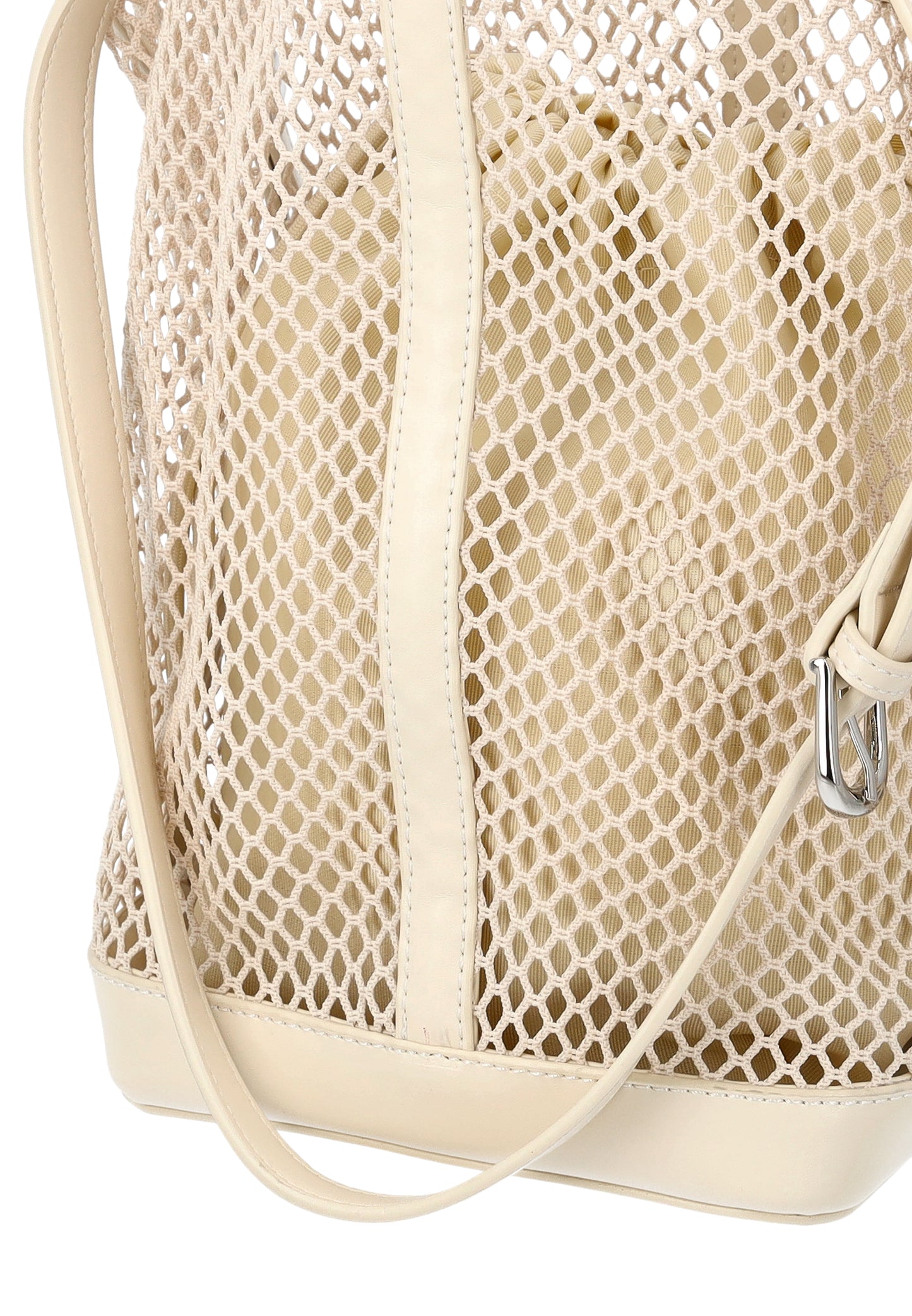 Naemi Bucket Bag