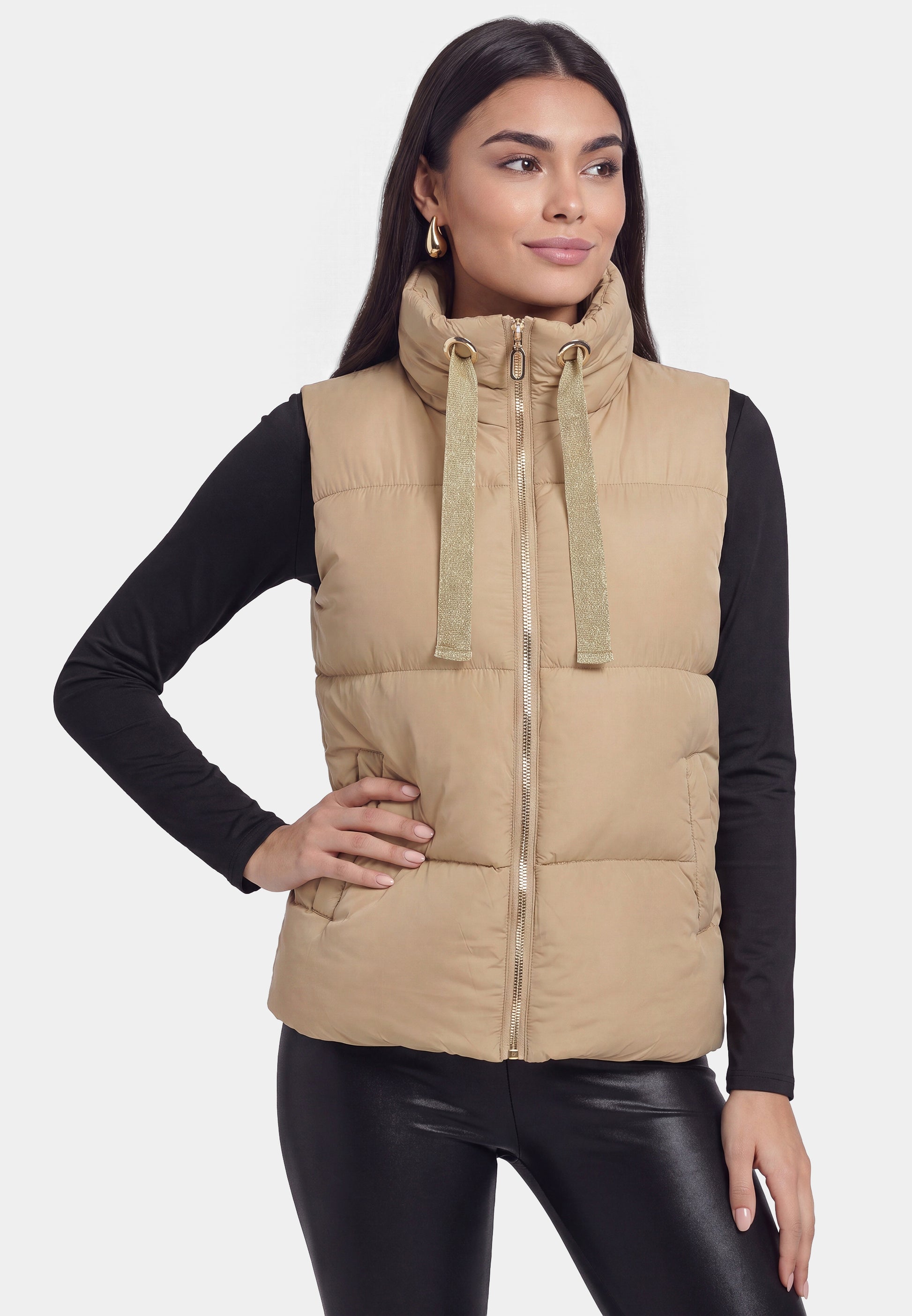 faina Vest