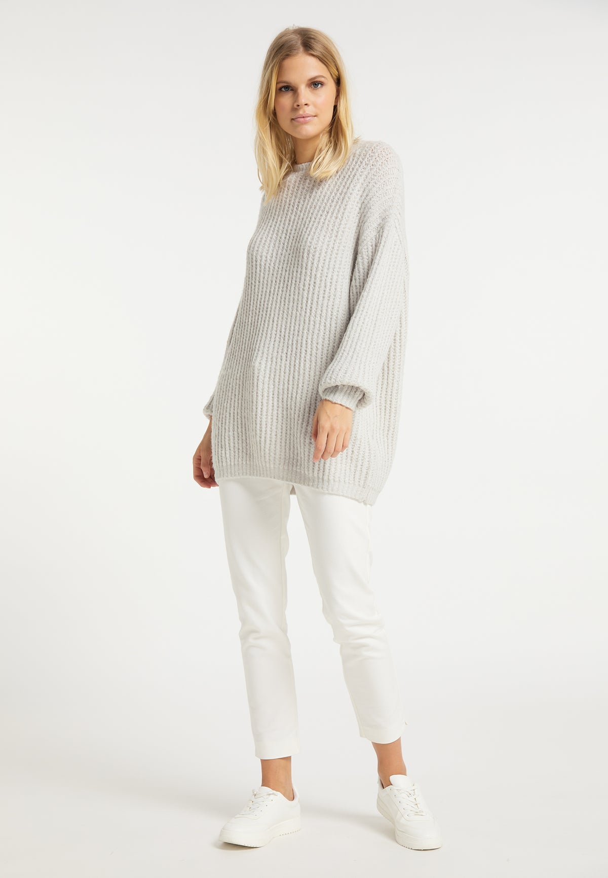 Vinaja Women's Knitted Sweater